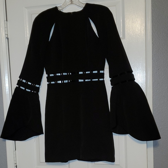 FINDER BLACK MINI DRESS - Picture 12 of 12